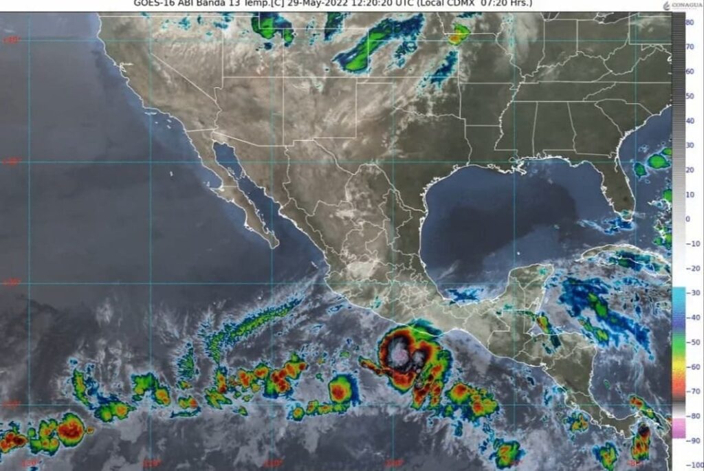Emiten alerta por huracán “Agatha”