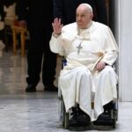 Papa Francisco se recupera durante fin de semana