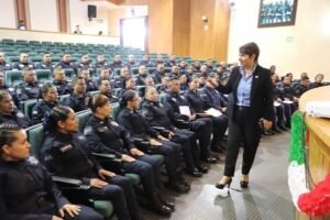 Concluyen 100 agentes municipales formación para fortalecer seguridad de Michoacán