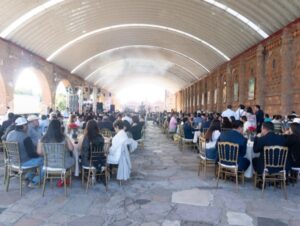 Reconocen importancia de magisterio en construcción de la sociedad