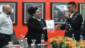 Dan bienvenida a estudiante internacional del Programa Rotary Youth Exchange