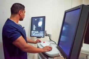 Michoacán le gana la batalla al cáncer, una red gratuita que salva la vida de las mujeres