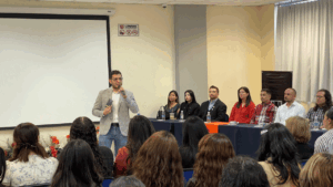 Presentan del libro “De la mano a la mesa”