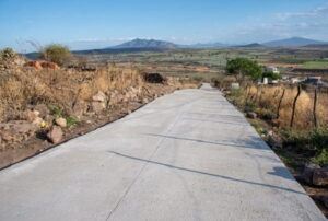 Inauguran calle en comunidad de “Los Guajes”