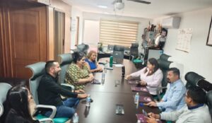 Policías de Tancítaro podrán terminar su preparatoria en 10 meses