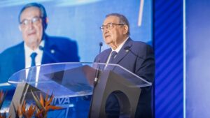 Rector de Sistema UNIVA presenta su informe 2025