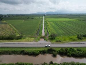 Conagua Michoacán realiza labores de limpieza en distritos de riego de la entidad