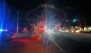 Hombre se lanza de puente peatonal sobre carretera La Piedad Numarán