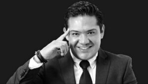 Fallece Jesús Espinoza Rochín, alcalde de Nuevo San Juan Parangaricutiro