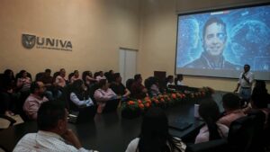 Impulsa la innovación empresarial en estudiantes de Maestría en Finanzas