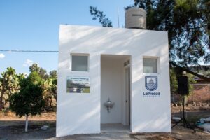 Inauguran baños para deportistas en Zaragoza