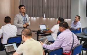 impulsa la innovación educativa con capacitación docente
