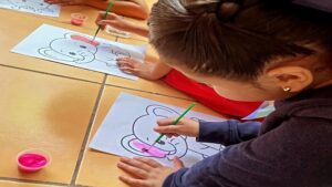 Fortalece UNIVA formación docente con práctica en aula real