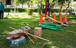 Empleados de parques y jardines reciben herramientas para cuidado de áreas verdes