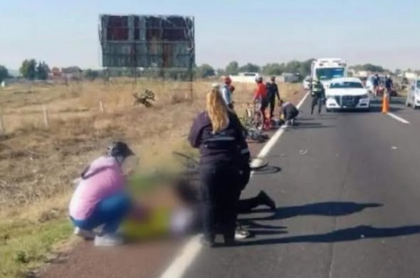 Muere mujer tras accidente que involucró a ciclistas en la carretera Jacona–Los Reyes
